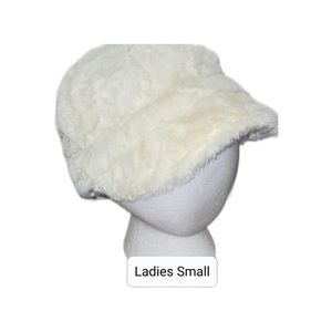 ❤️ Medium Crown Cap winter Gora Gatsby Cream Furry Lined Hat